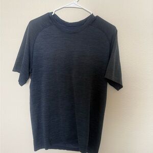 Men’s lululemon Navy Blue T-Shirt
